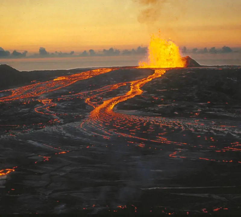 A shot captured of the volcanic eruption in Kilauea East Rift Zone