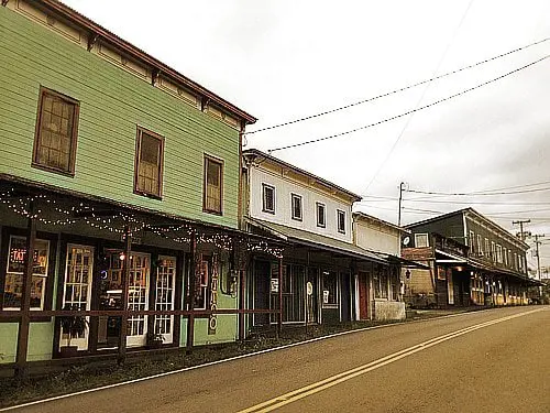 Historic buildings on Pahoa Village on the Big Island