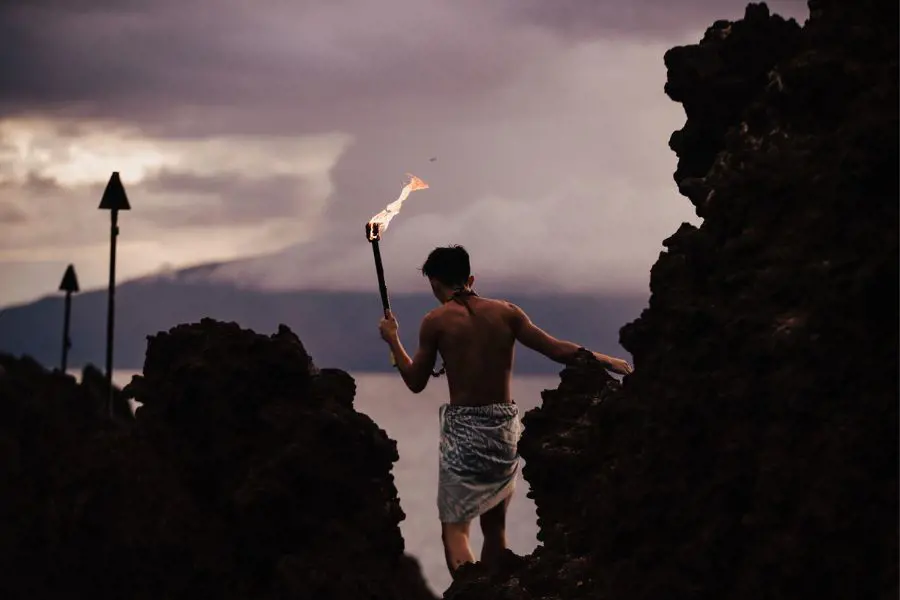 Experience the nightly tradition of Sheraton Maui's cliff dive ceremony.