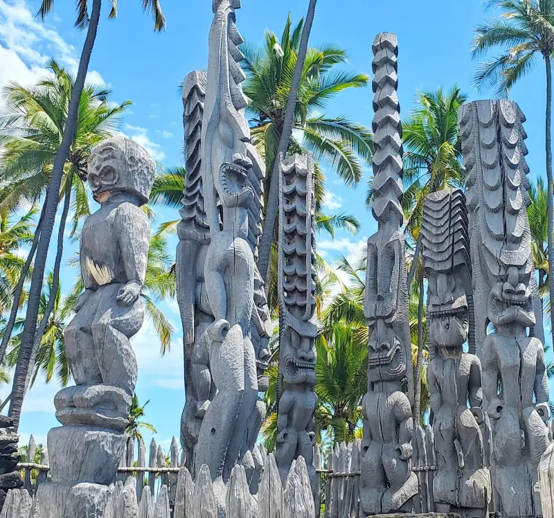 The historic statues called Ki'i at Puuhonua O Honaunau Park
