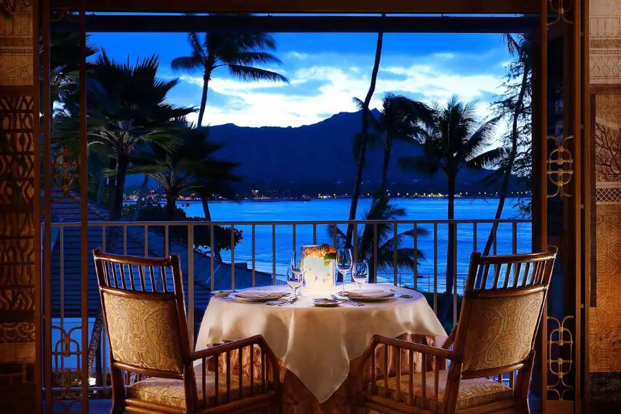 La Mer is Hawaii's only 5 star restaurant listed by Forbes.