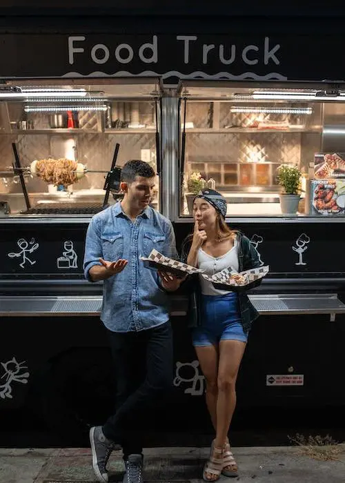 The perfect date exists if you eat street food